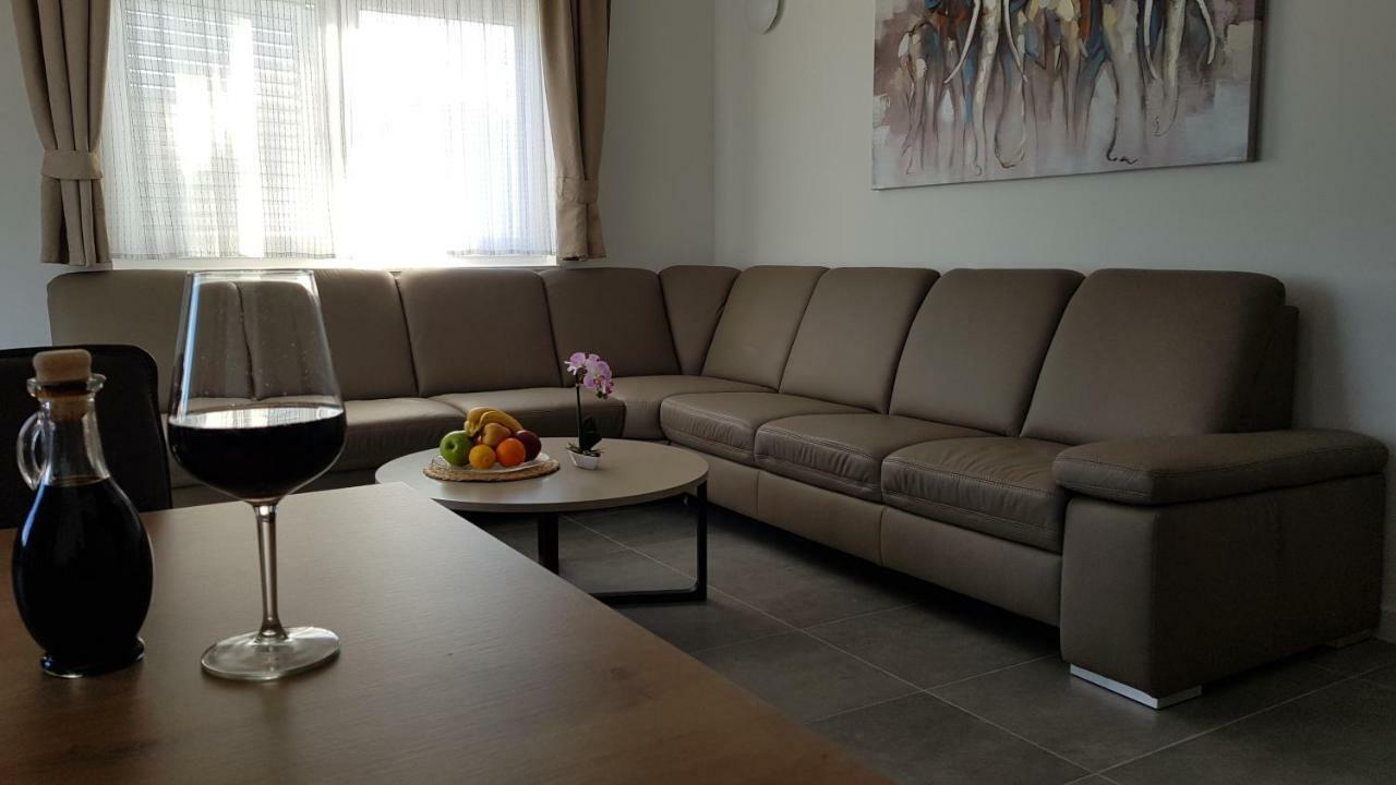 Apartment Aria Exclusive Petrcane Eksteriør billede